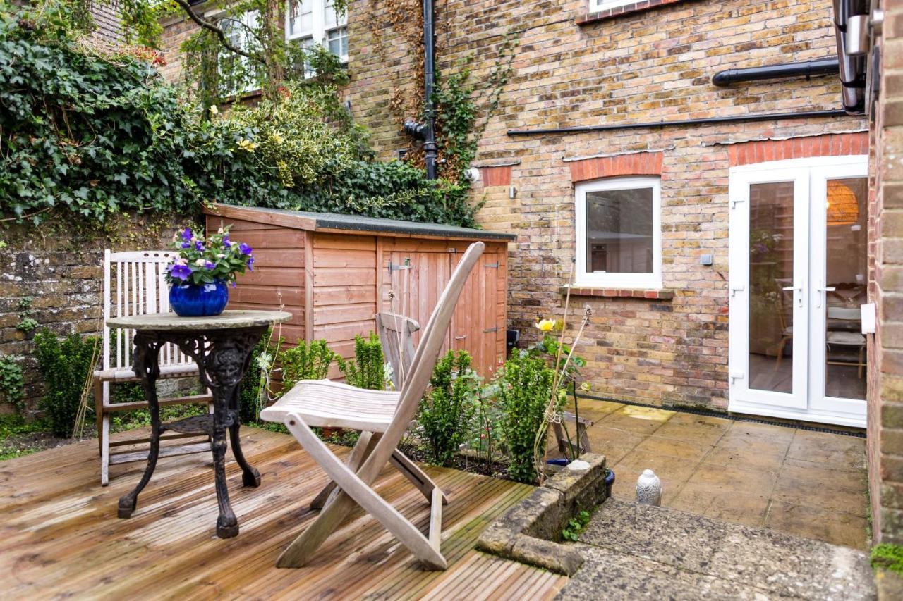 Meads Garden Cottage Close To Sea Eastbourne Exterior photo